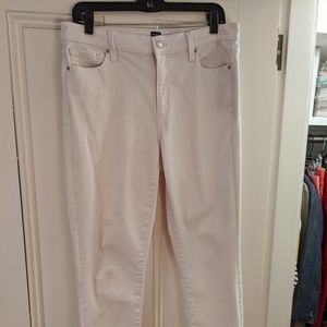 GAP white skinny jeans